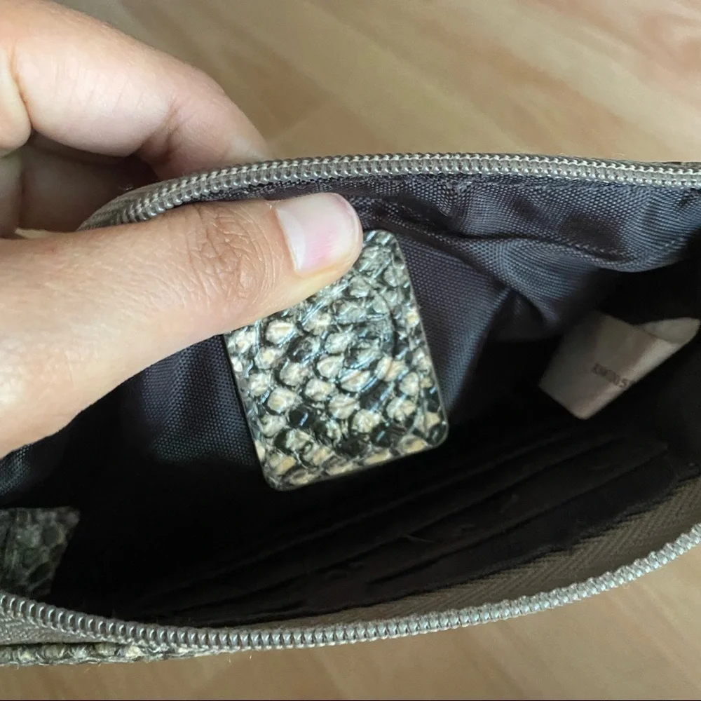 Women’s Snake Skin Print Faux Leather Mini Wristlet